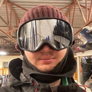 Meet your Posher, Felix